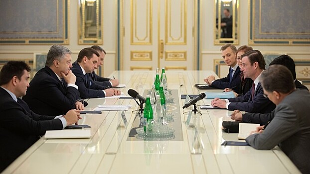 Порошенко обсудил с замгоссекретаря США выборы президента на Украине