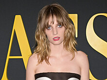 Звезда «Очень странных дел» Майя Хоук выпустила альбом