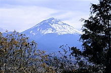 В Мексике усилилась активность вулкана Попокатепетль