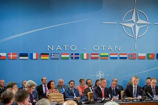Столтенберг: инцидент в Солсбери не требует задействования пятой статьи устава НАТО