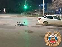 В Волгодонске автомобиль сбил несовершеннолетнего велосипедиста