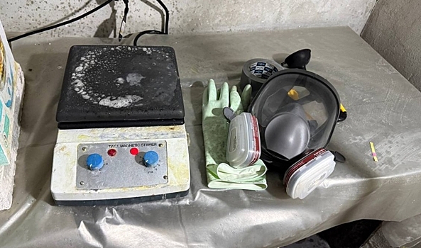 Волгоградские полицейские задержали организаторов подпольной нарколаборатории