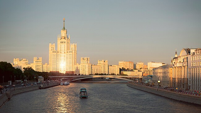 Почему сталинских высоток всего семь, если изначально задумывалось больше