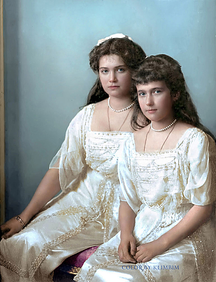 Великие княжны Мария и Анастасия Романовы