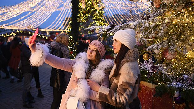 Россиянам захотели отменить новогодние каникулы
