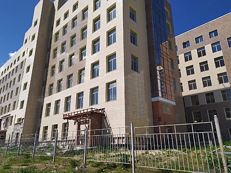 Администрация Курской области готова выкупить здание поликлиники на Дериглазова