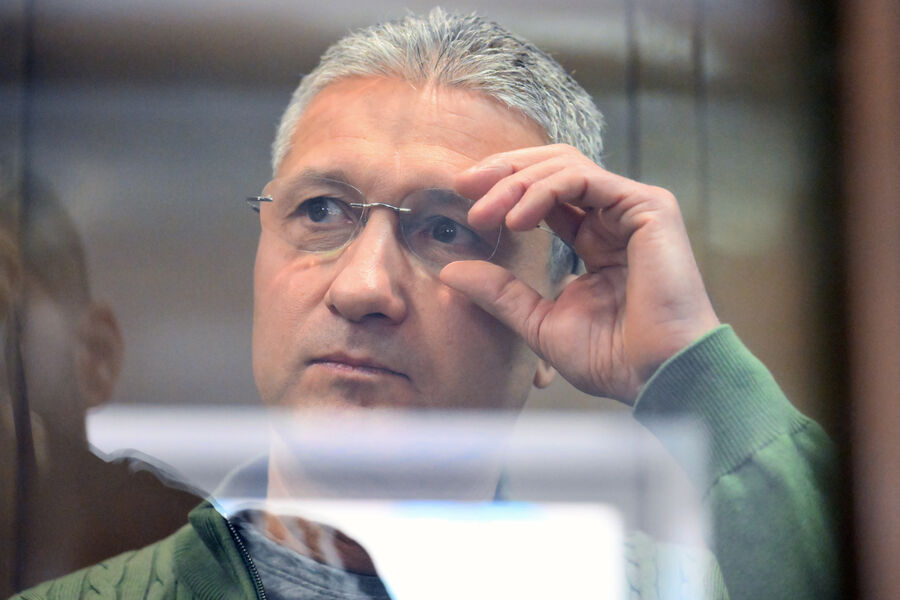 Мать бывшего замминистра обороны Иванова высказалась о приговоре сыну