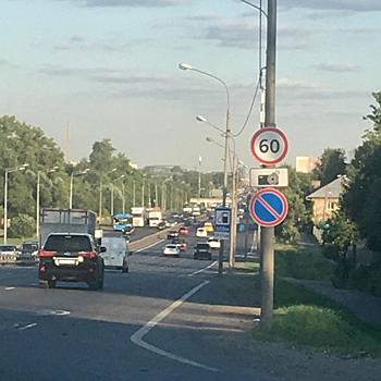 На съездах с Ленинградского шоссе появятся бетонные ограждения