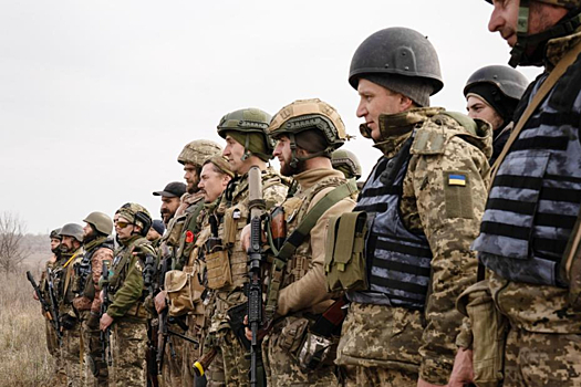 Орбан пожаловался генсеку НАТО на Украину: «Давайте остановим их»