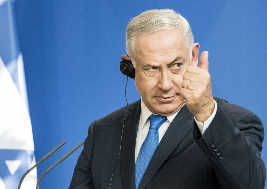 Партия Нетаньяху «Ликуд» занимает первое место на досрочных выборах в Израиле