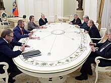 Путин призвал к диалогу кандидатов в президенты