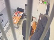 Момент смерти вора в законе Камо Московского в украинском СИЗО попал на видео