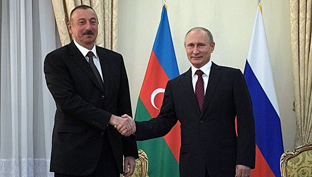 Путин поздравил президента Азербайджана с днем рождения