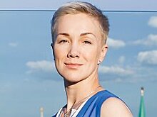 Дарья Мороз, Елена Летучая и Алла Михеева оставили целым гигантский торт