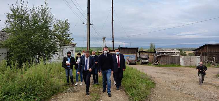 Японские бараки и полурухнувший мост - Дегтярëв познакомился с Тырмой