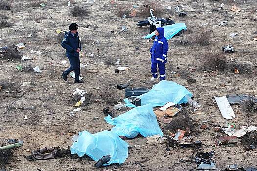 Семь россиян погибли при крушении самолета в Казахстане. Обнаружен черный ящик