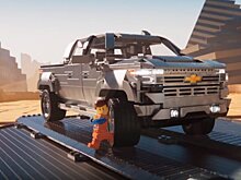 Персонажи фильма "Лего" сопровождают рекламный ролик Chevrolet Silverado