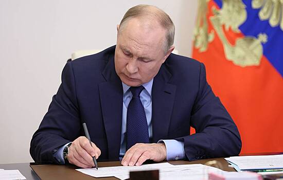 Путин указом изменил сроки пребывания в России граждан Украины