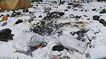 Эверест закрыли для туристов из-за мусора