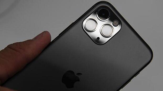 iPhone 11 назвали странным телефоном для понтов