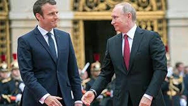 Кремль анонсировал встречу Путина и Макрона