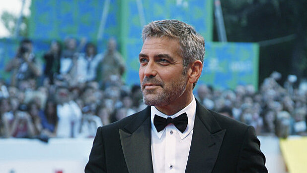 Джордж Клуни восстал против Хью Лори