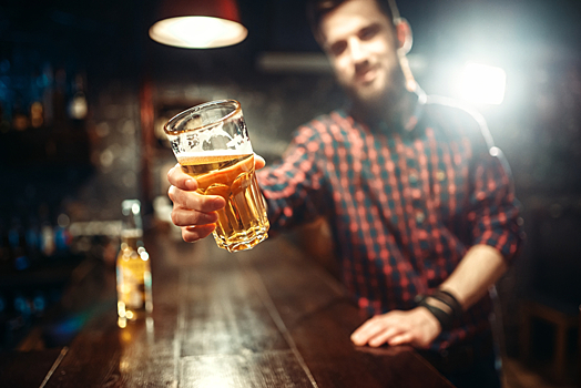 Нарколог развеял 3 мифа о лечении алкоголизма