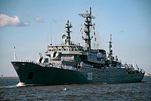 Учебный корабль «Смольный» обеспечит штурманскую практику курсантов ВМФ в Атлантике