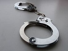 Волгоградца задержали за взятку полицейскому в 200 000 рублей