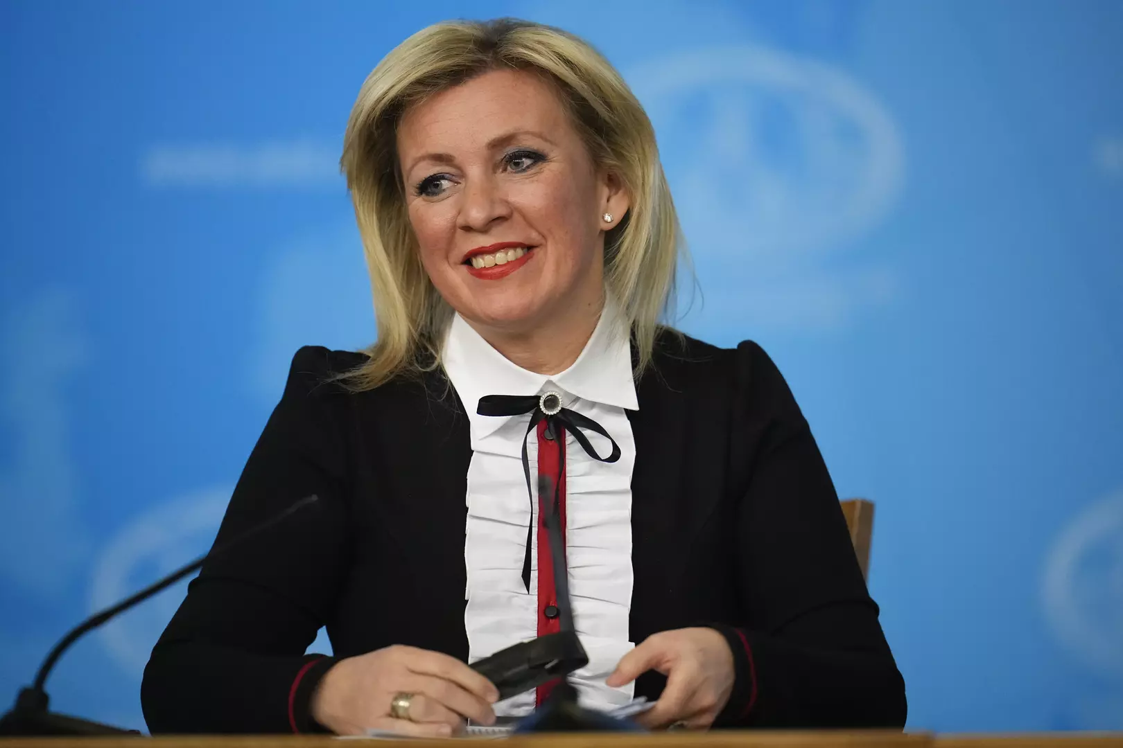 «Я увидела мужской поступок»: Мария Захарова поддержала певца SHAMAN после отказа от победы на «Интервидении»