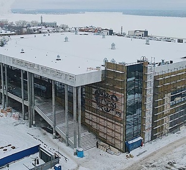 Дмитрий Азаров проверил ход строительства Ледового Дворца спорта в Самаре