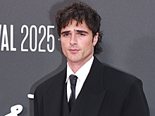 Джейкоб Элорди придумал, как коротать время во время подготовки к съемкам