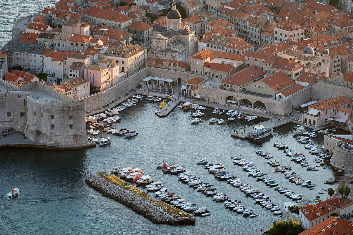 Возле места съемок известного сериала нашли затонувший корабль