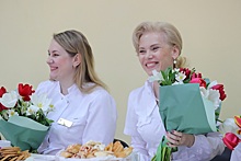 Василий Голубев поздравил женщин с 8 Марта