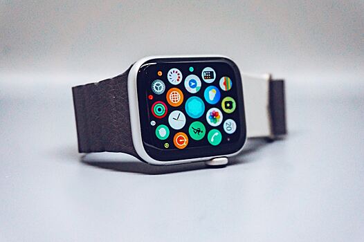 Apple запатентовала часы со встроенной камерой