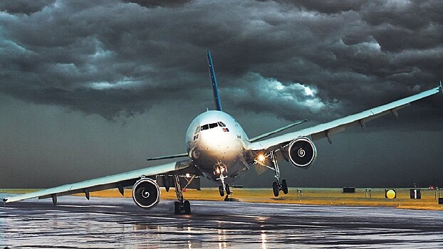 Ураган не повлиял на работу московских аэропортов