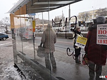 Получите и распишитесь: новые остановки в центре Ростова покрылись ржавчиной и рекламой