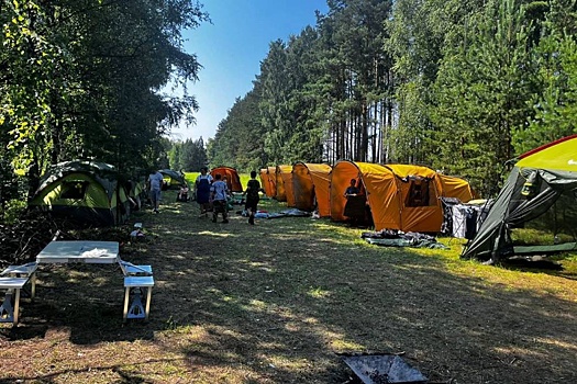 В нелегальном лагере под Суздалем обещали погрузить детей в "мир спецназа"