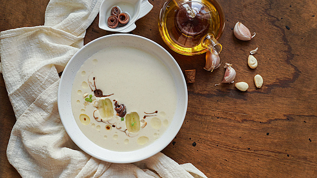 Белый гаспачо Ахобланко – рецепт холодного испанского супа