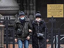 В Петербурге ужесточили масочный режим. В городе резко выросла заболеваемость гриппом
