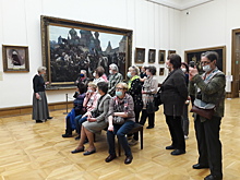 Для ветеранов Дмитровского района провели экскурсию по залам Третьяковской галереи