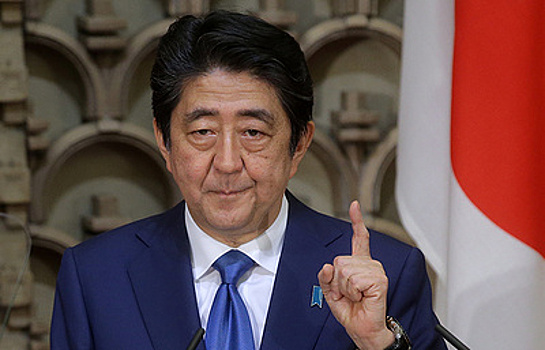Премьер Японии подтвердил намерение посетить РФ в конце апреля