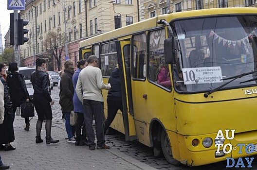 В Киеве хотят убрать маршрутные такси и обновить городской автопарк
