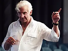 Опубликованы кадры из нового фильма Брэдли Купера «Маэстро»