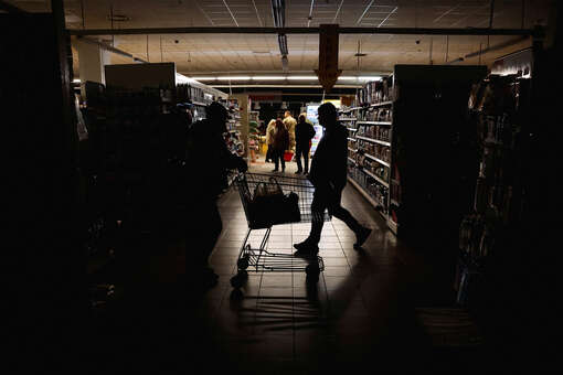 Мэр Славутича Фомичев сообщил об отключении света в городе из-за непогоды