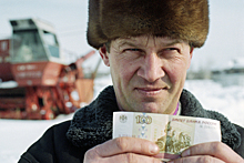 Россиян заставляют доплачивать миллиарды за кредиты