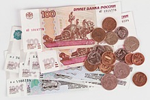 Средний курс доллара США со сроком расчетов "завтра" по итогам торгов на 19:00 мск составил 66,6754 руб.