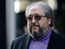 Суд взыскал с Бориса Минца и его сына 61,2 млрд руб по долгам O1 Group Finance