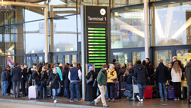 Еще 8 аэропортов присоединятся к забастовке в Германии