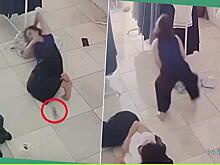 Грызун посетил штаны заснувшей работницы торгового заведения